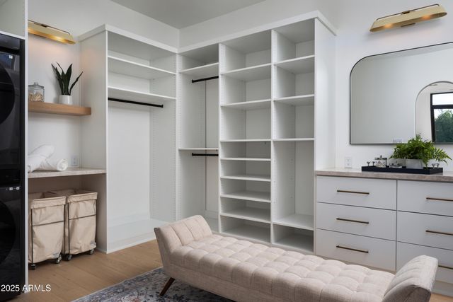 4120 N 44th Place, Phoenix, AZ 85018