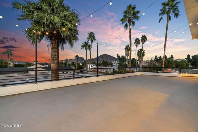 4120 N 44th Place, Phoenix, AZ 85018