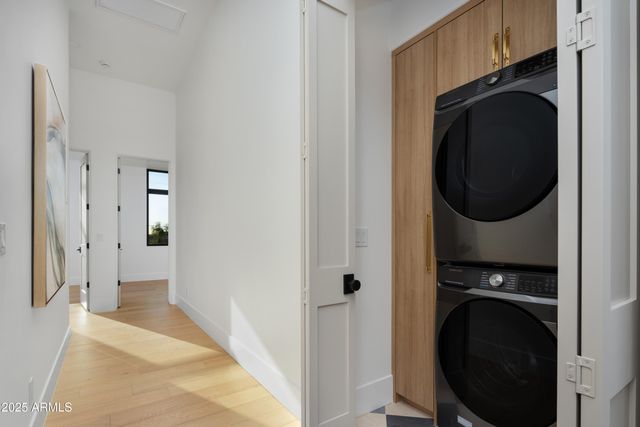 4120 N 44th Place, Phoenix, AZ 85018