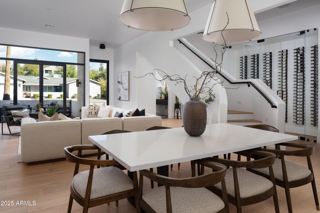 4120 N 44th Place, Phoenix, AZ 85018