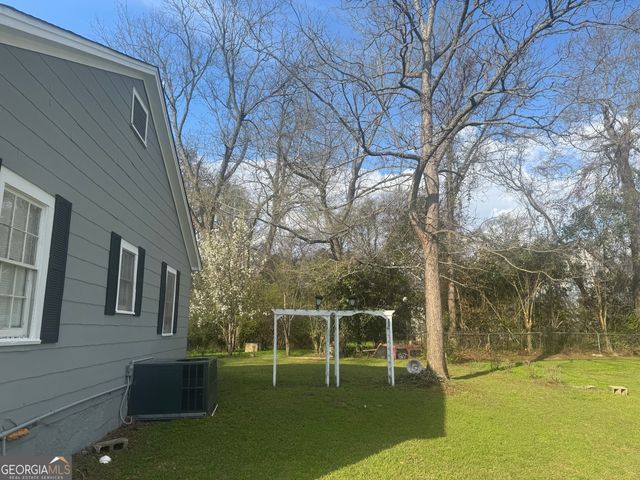 112 Carey Street, Elberton, GA 30635