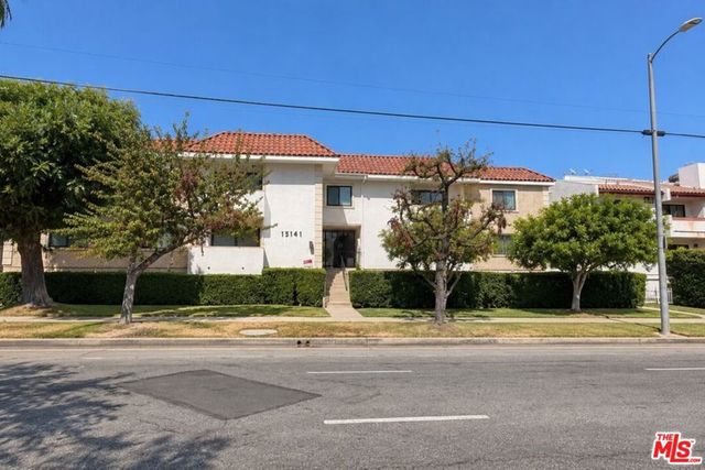 15141 Burbank Boulevard 203, Van Nuys, CA 91411
