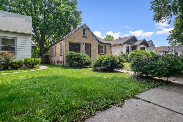 4636 N 19th STREET, Milwaukee, WI 53209