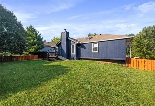 10820 N Kentucky Court, Kansas City, MO 64157