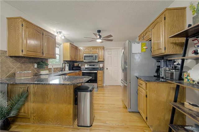 10820 N Kentucky Court, Kansas City, MO 64157