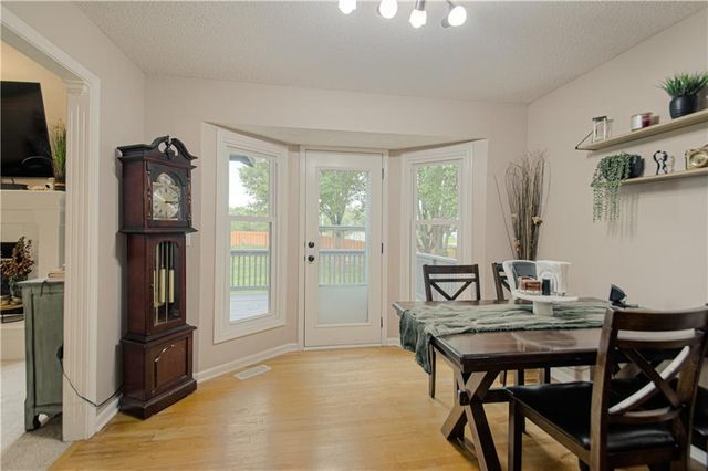 10820 N Kentucky Court, Kansas City, MO 64157