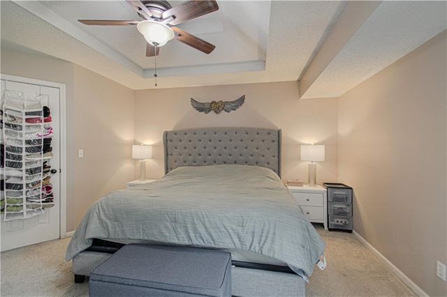 10820 N Kentucky Court, Kansas City, MO 64157