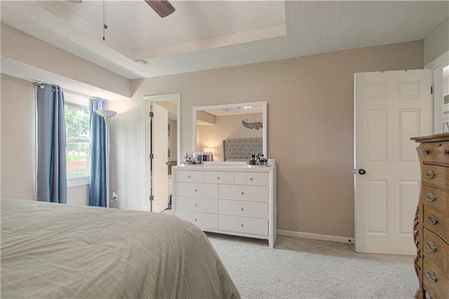 10820 N Kentucky Court, Kansas City, MO 64157