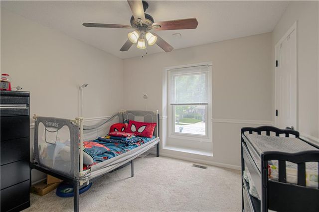 10820 N Kentucky Court, Kansas City, MO 64157