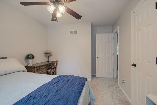 10820 N Kentucky Court, Kansas City, MO 64157