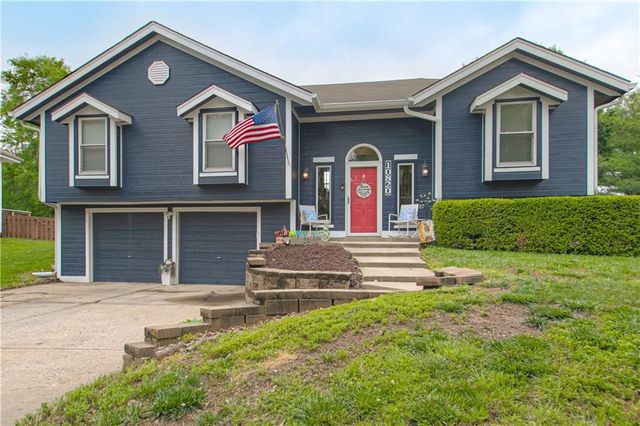 10820 N Kentucky Court, Kansas City, MO 64157