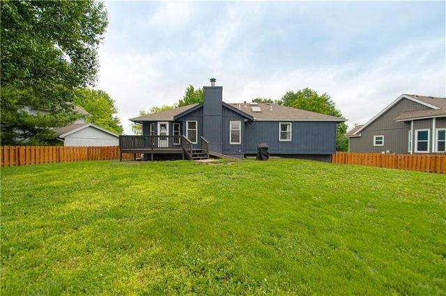 10820 N Kentucky Court, Kansas City, MO 64157
