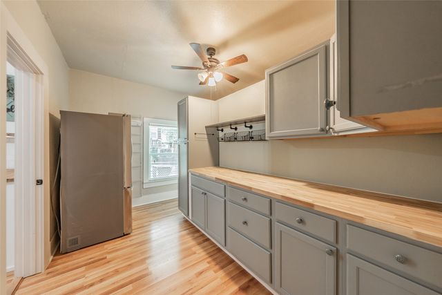 306 Davis Street, Weatherford, TX 76086