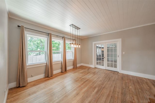 306 Davis Street, Weatherford, TX 76086