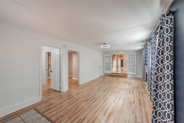 306 Davis Street, Weatherford, TX 76086