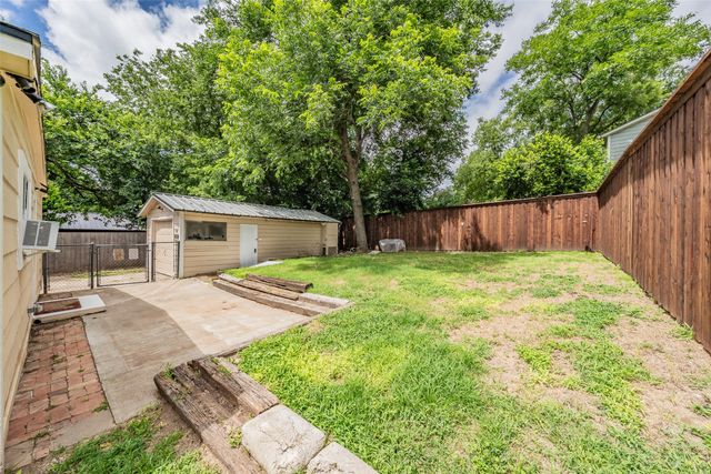306 Davis Street, Weatherford, TX 76086