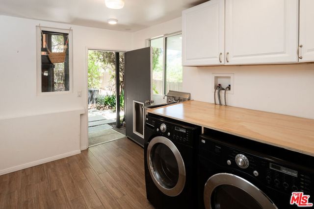3980 Hopevale Drive, Los Angeles, CA 91403