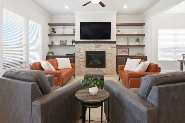 1112 Rushmore Drive, Burleson, TX 76028