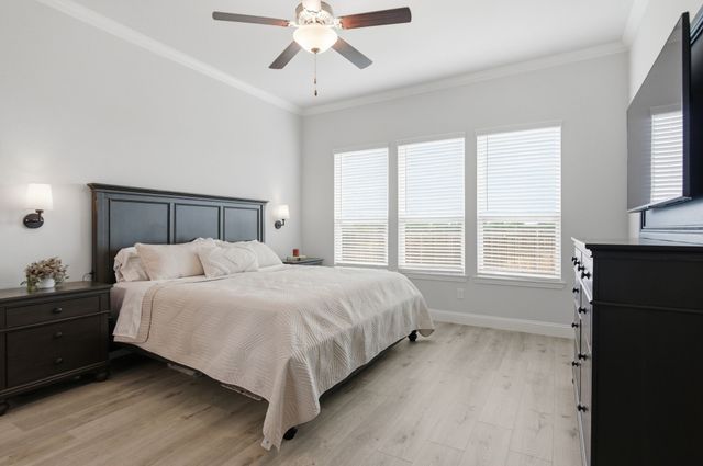 1112 Rushmore Drive, Burleson, TX 76028