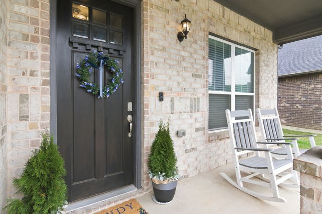 1112 Rushmore Drive, Burleson, TX 76028