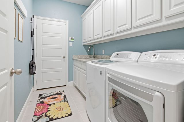 1112 Rushmore Drive, Burleson, TX 76028