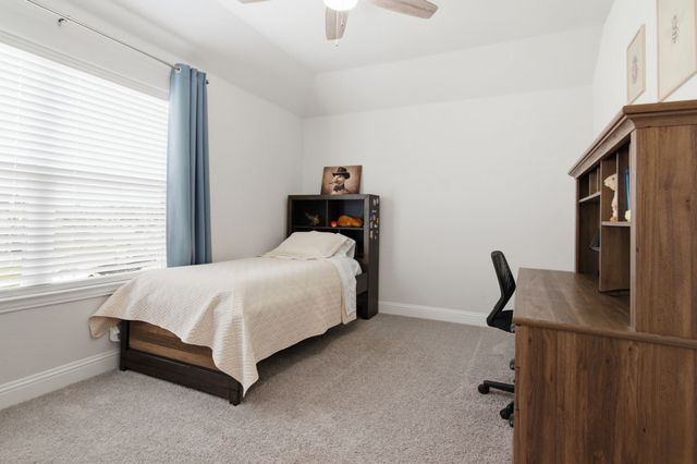 1112 Rushmore Drive, Burleson, TX 76028