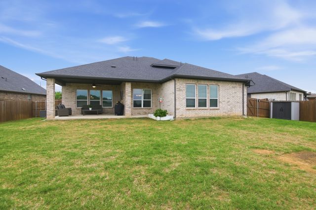 1112 Rushmore Drive, Burleson, TX 76028