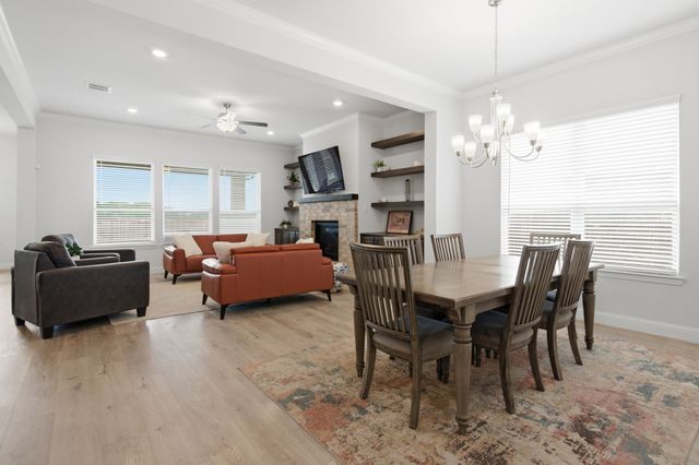 1112 Rushmore Drive, Burleson, TX 76028