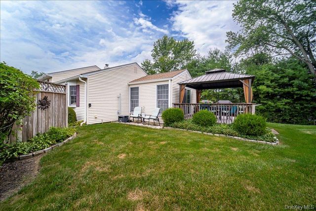 17 Brian Road, Wappingers Falls, NY 12590