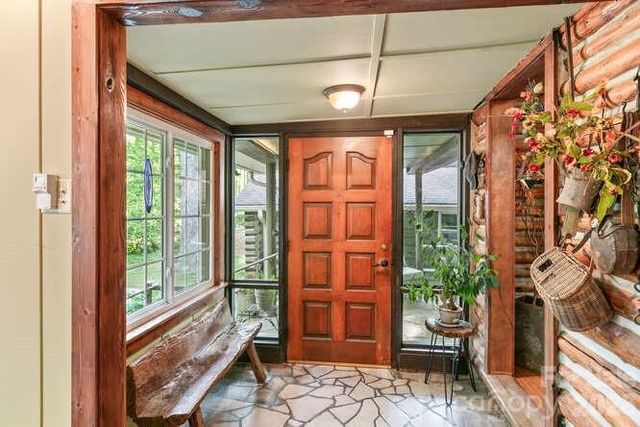 20 Deva Glen Road, Asheville, NC 28804