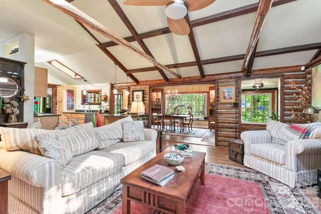 20 Deva Glen Road, Asheville, NC 28804