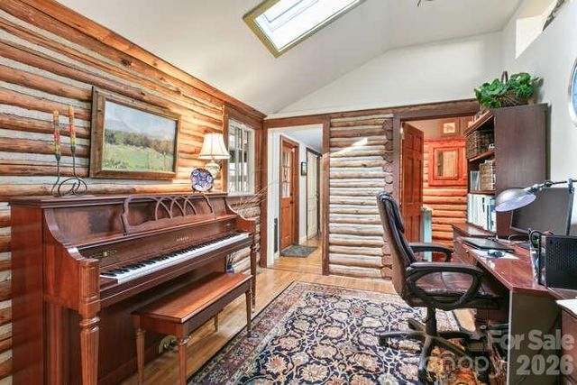 20 Deva Glen Road, Asheville, NC 28804