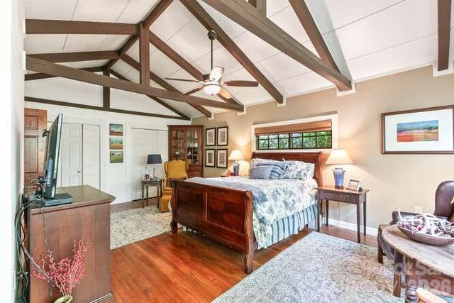 20 Deva Glen Road, Asheville, NC 28804
