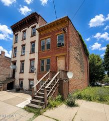 52 Clinton Street, Albany, NY 12202