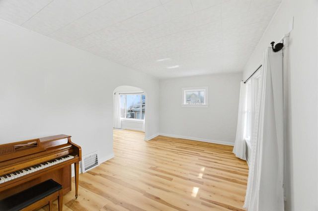 1514 S 36th STREET, Milwaukee, WI 53215