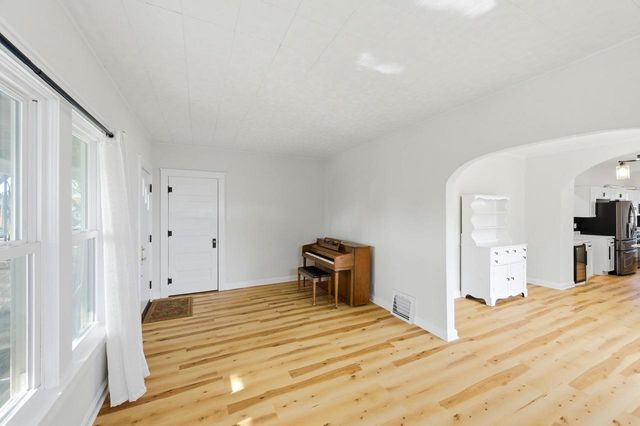 1514 S 36th STREET, Milwaukee, WI 53215