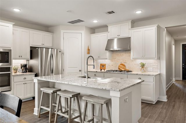 1232 Trevi Fontana DR, Leander, TX 78641