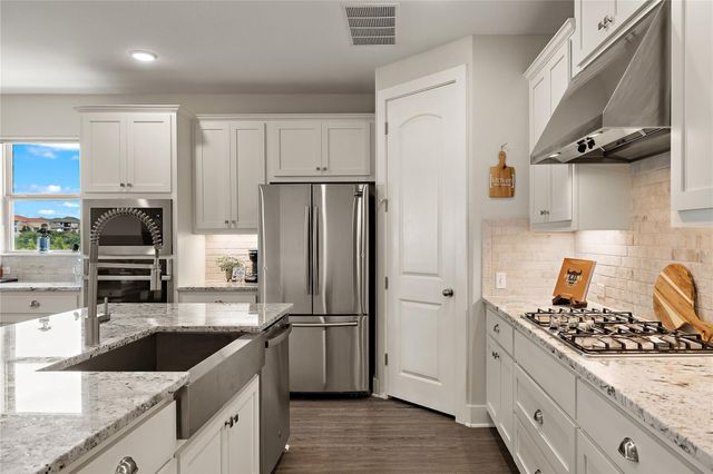 1232 Trevi Fontana DR, Leander, TX 78641