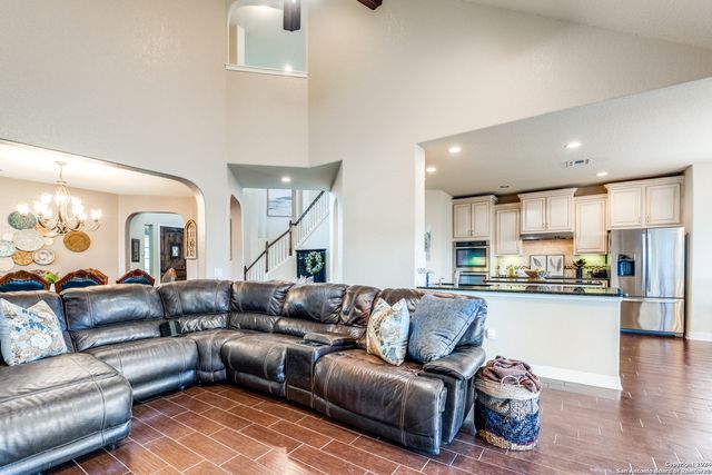 755 PANORAMA PT, Canyon Lake, TX 78133
