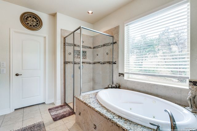 755 PANORAMA PT, Canyon Lake, TX 78133