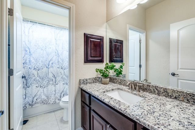 755 PANORAMA PT, Canyon Lake, TX 78133