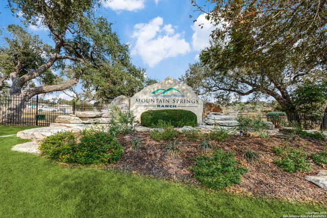 755 PANORAMA PT, Canyon Lake, TX 78133
