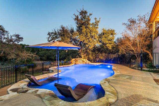 755 PANORAMA PT, Canyon Lake, TX 78133
