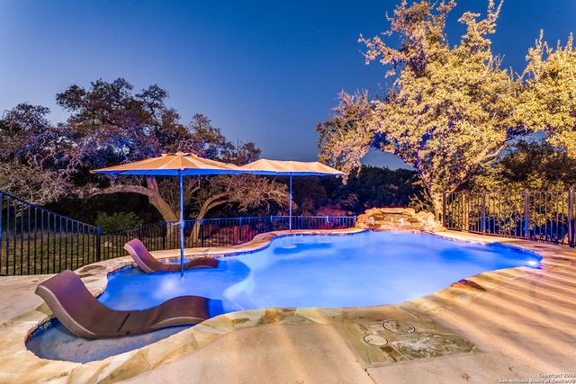 755 PANORAMA PT, Canyon Lake, TX 78133