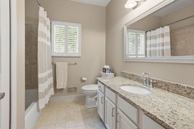 54501 Aurora Park, Shelby Twp, MI 48316