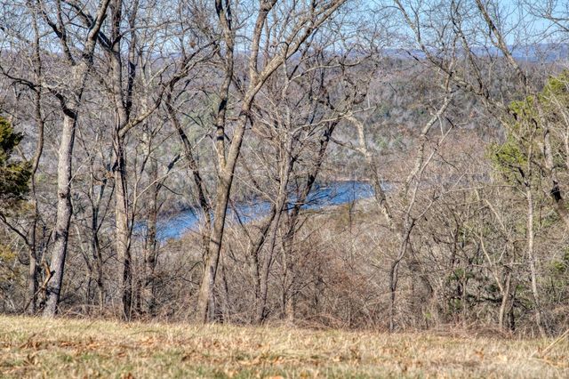 347 Ridgeline Road, Eureka Springs, AR 72632