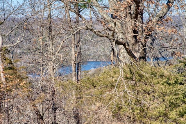 347 Ridgeline Road, Eureka Springs, AR 72632