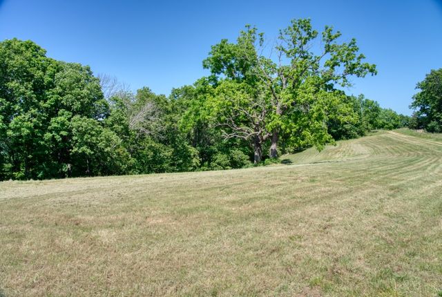 347 Ridgeline Road, Eureka Springs, AR 72632