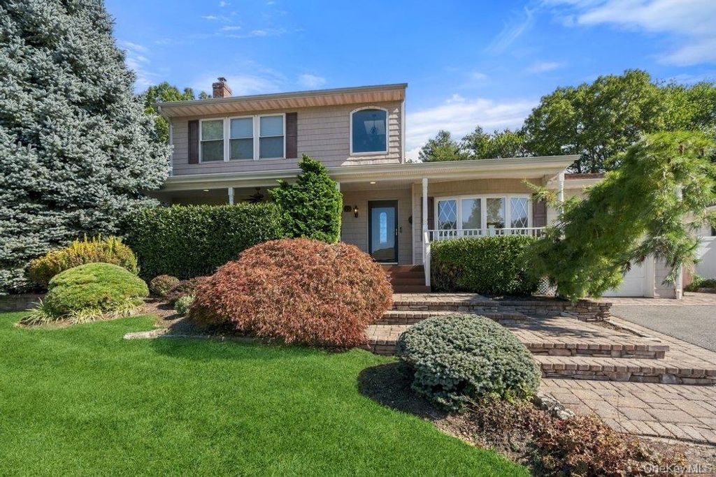 25 Beaumont Drive, Plainview, NY 11803 — exterior