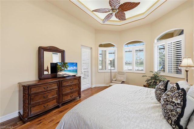 8907 Shenendoah CIR, Naples, FL 34113